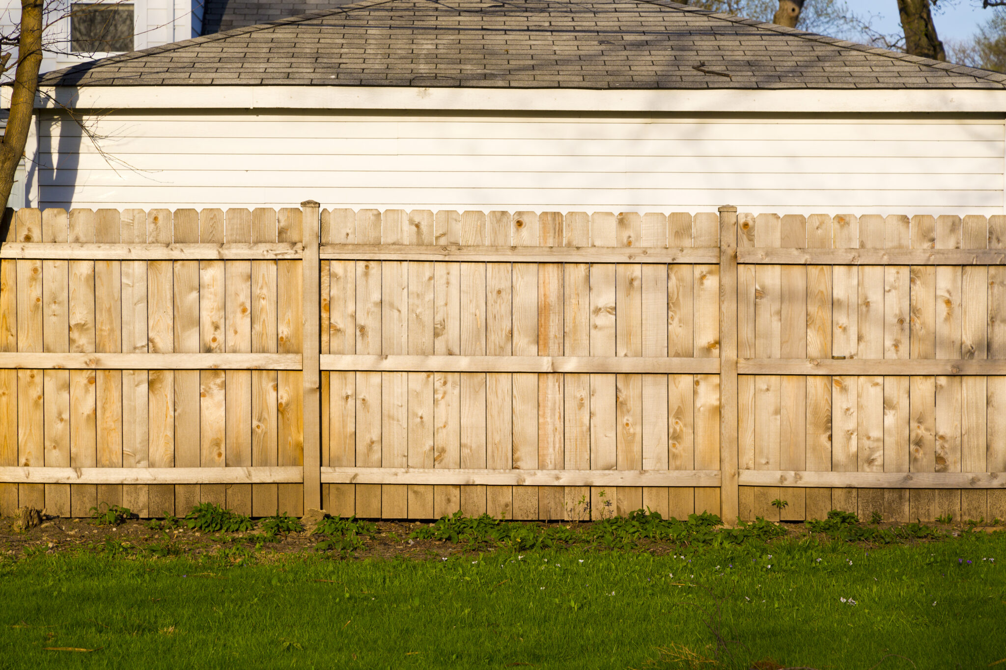 How to Weatherproof Your Residential Fence hercules fence virginia beach